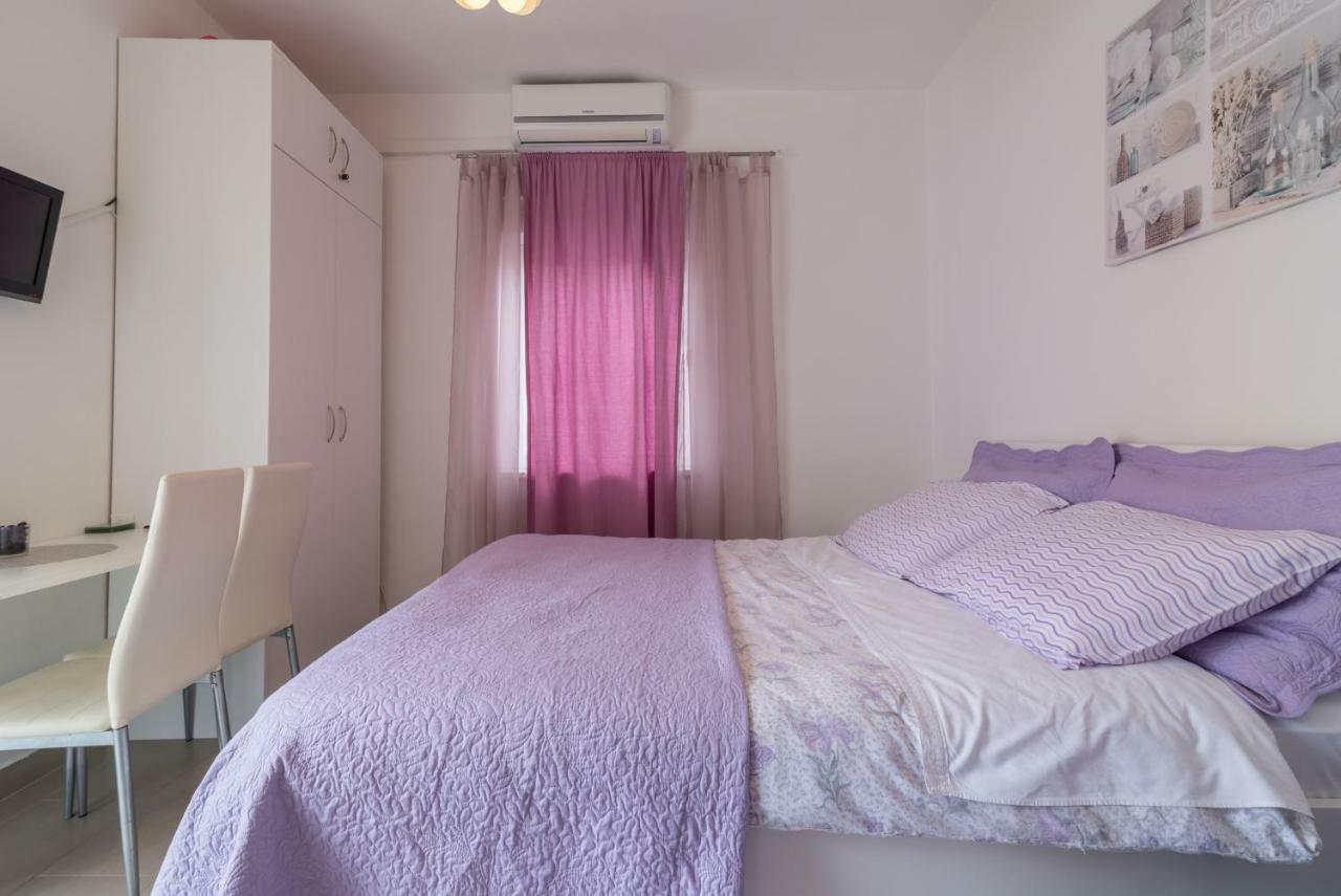 Emma & Toni Lejlighed Biograd Na Moru Værelse billede